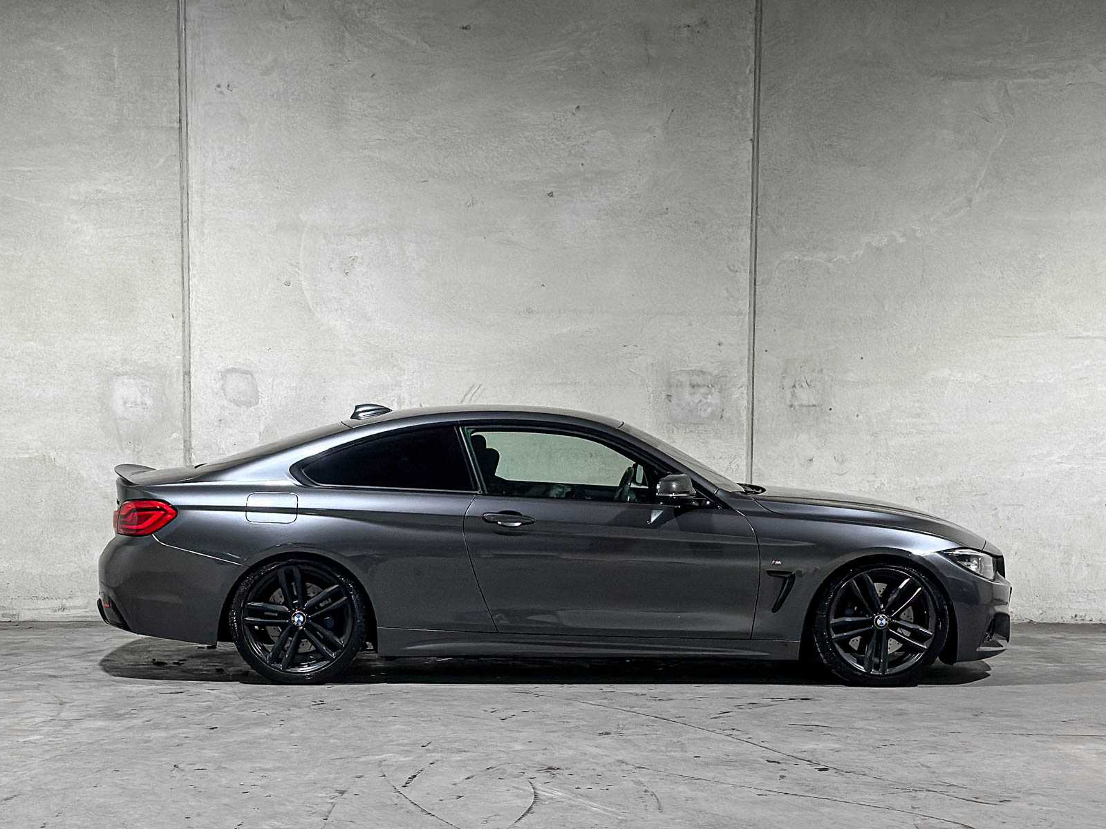 BMW 430i Coupé Executive M-Sport 252pk 2017 (Origineel-NL) 4-serie F32, NN-580-X