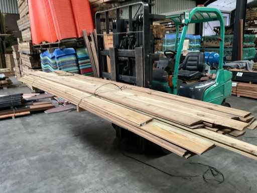 Schwedischer Sparte mit Kiefernholzplanken durchdrungen, 400x15x2,2 cm (16x)