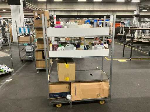 Batch of household items