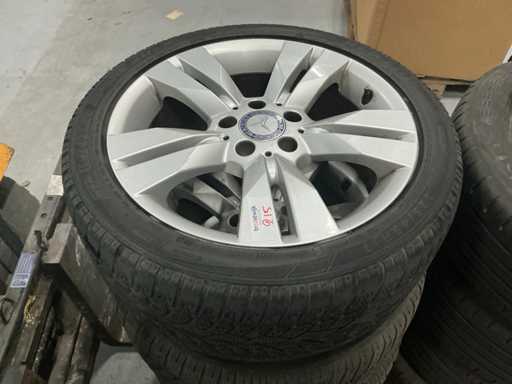 Mercedes Velgen met banden (4x)