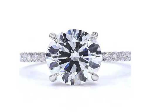 18 Karaat witgouden ring met 3,32 ct. diamant