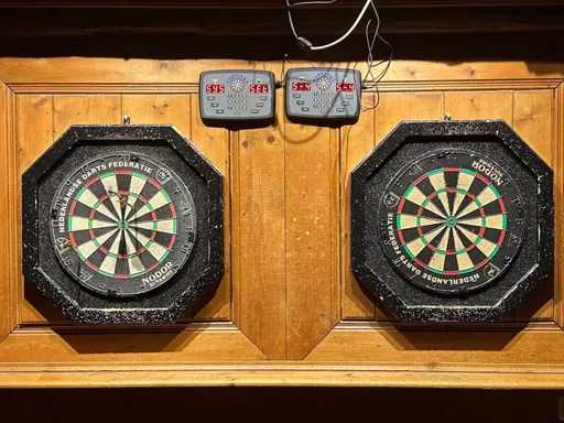 Vollständige Dartspur (2x)