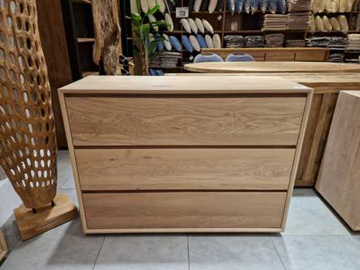 Commode en chêne Craftwood Lalisa Solid - 3 tiroirs sur patins