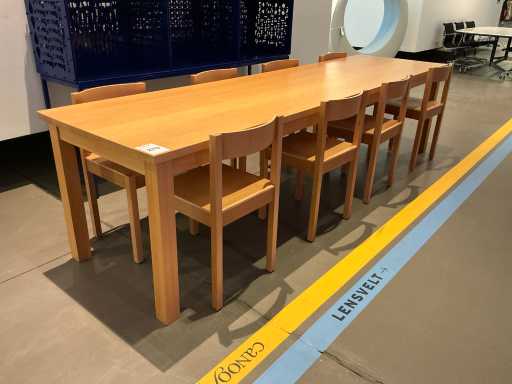 Lensvelt aucun signe de design Table de salle à manger avec 8 chaises