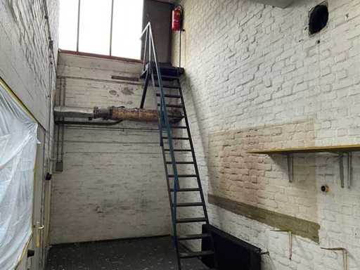 Falttreppe 17 Stufen 370 cm hoch