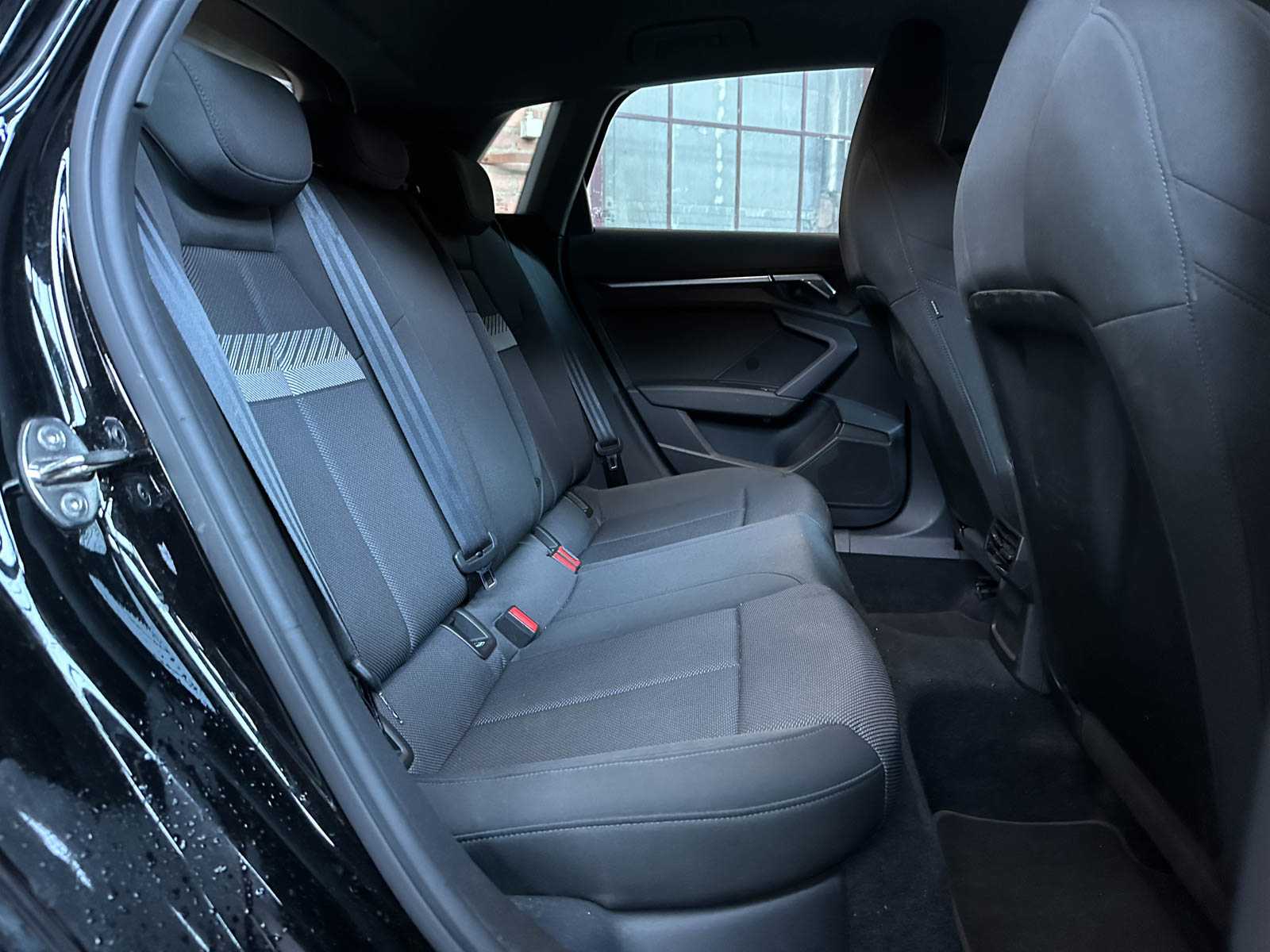 Audi A3 Sportback 35 TFSI Business Edition S Tronic 150pk 2021 (Origineel-NL + 1e Eigenaar), L-816-PG