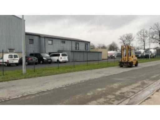 cd38c271-d799-438f-bd07-01b6b3ad174c.mp4