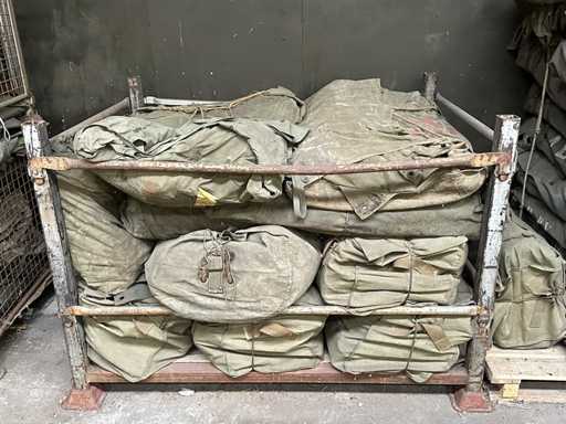 Lot de pânze de cort