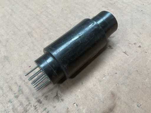 Szorowanie wtyczki 24V