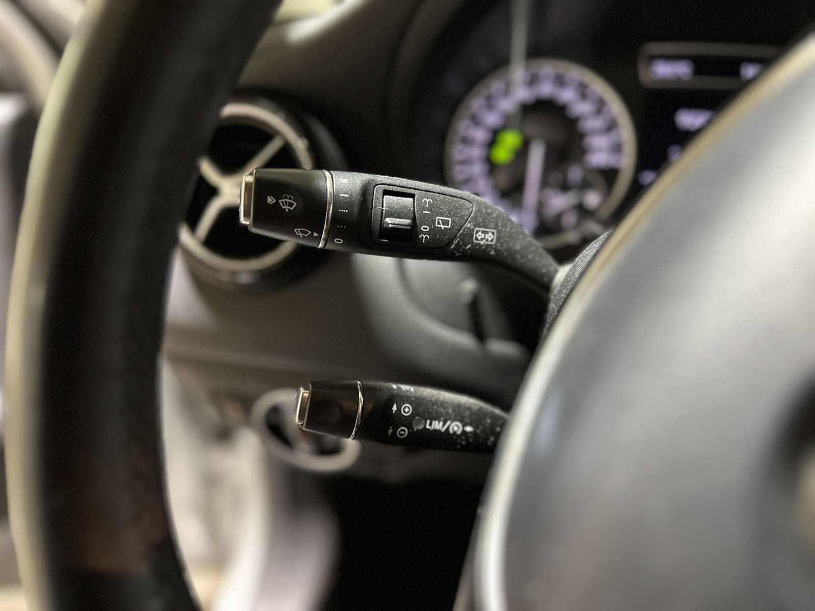 Mercedes-Benz A180 Ambition A-klasse 121pk 2012 (Origineel-NL), 75-ZJJ-1