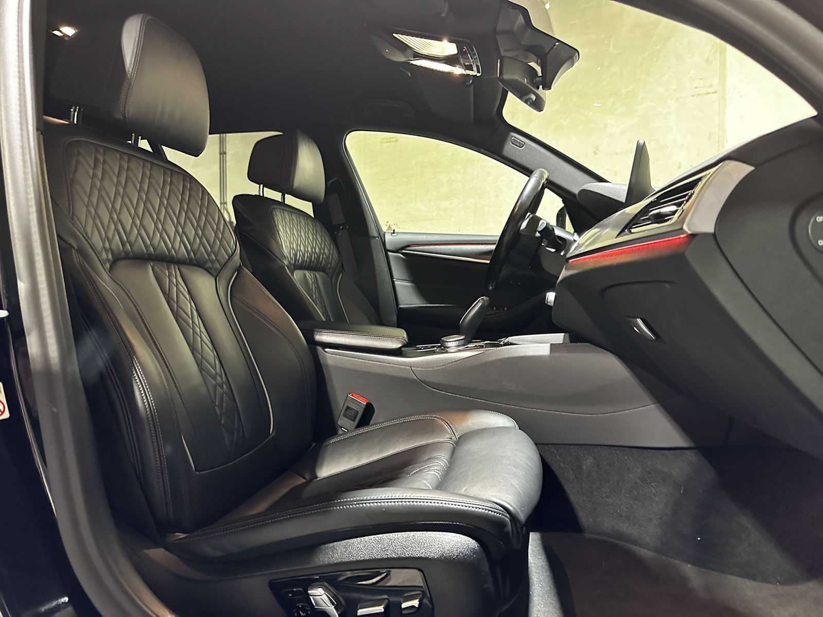 BMW 520i Touring High Executive Edition M-Sport 184pk 2021 (Origineel-NL) 5-Serie G31, L-194-JX