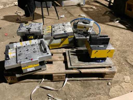 Schüco modulares Stanzwerkzeug (5x)