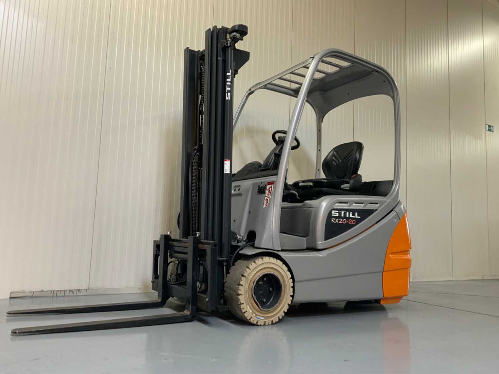 Still RX20-20 – 4.3 meter Triplex, Free-Lift, Side-Shift – Forklift bj. 2015