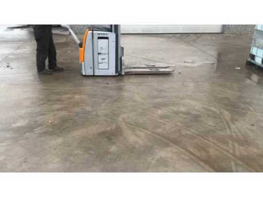 4cb2e6ac-5a24-40ea-9738-f8dd59fcfe5e.mp4