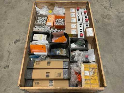 Un lot de material de instalare