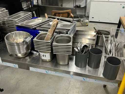 Divers RVS keukengerei