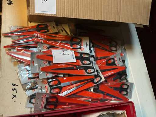 Lot de ciseaux Mundial (environ 65 pièces)