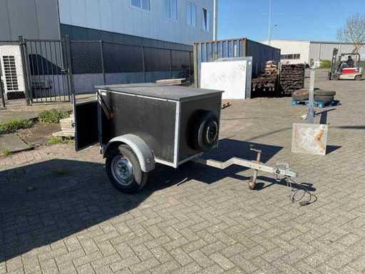 Dog trailer