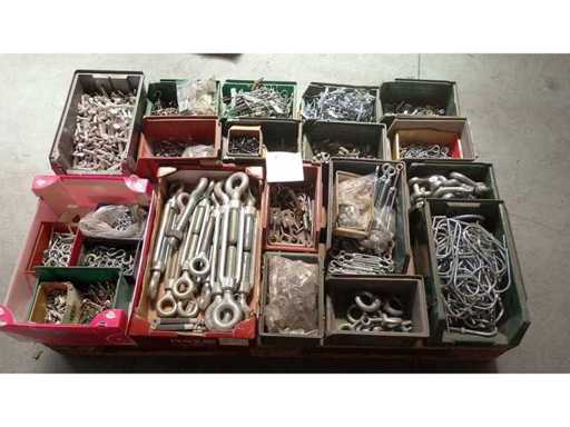 Voorraad hardwaremateriaal