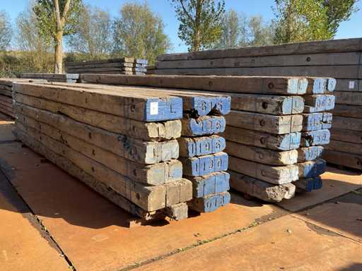 Hardwood dragline bulkhead (13x)