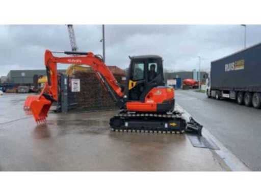 b06354fa-8d7b-4231-a69d-b2154fd51762.mp4