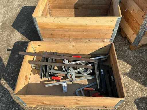 Mănunchi de cleme cu șurub