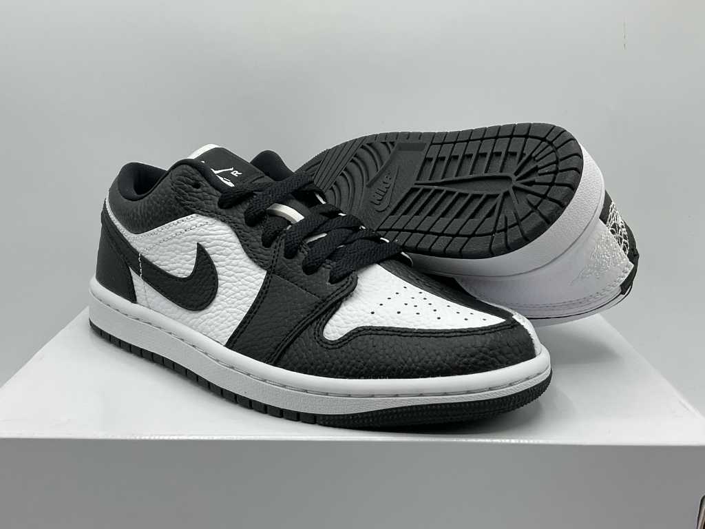 Nike Jordan 1 Low Homage Split Blanc Noir Femmes Sneakers 37 1/2
