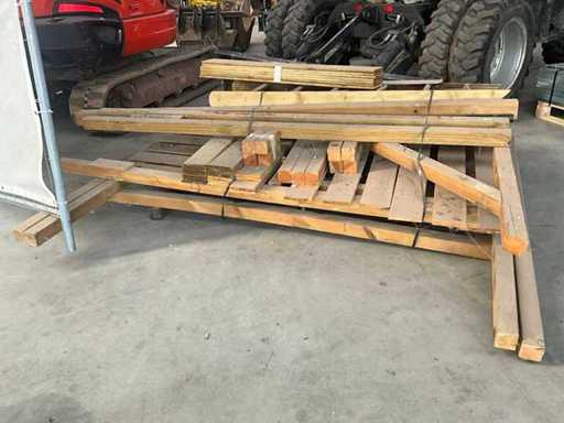 Wooden play construction / arrangement