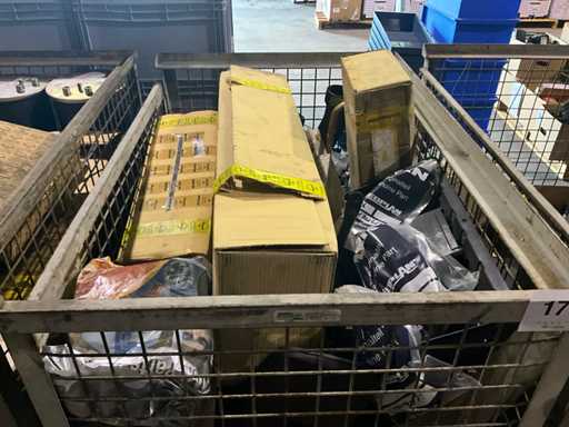 MAN Lot met diverse onderdelen