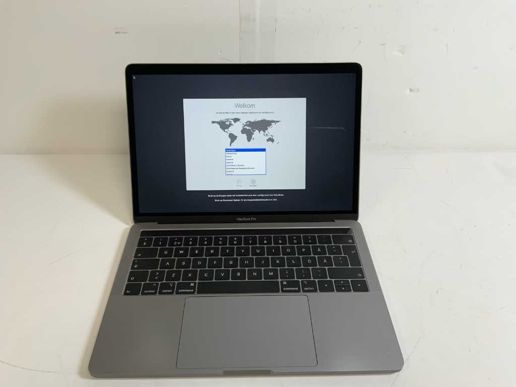 Apple MacBook Pro 13.3", Core(TM) i7 8th Gen, 16GB RAM, 251GB NVMe Laptop