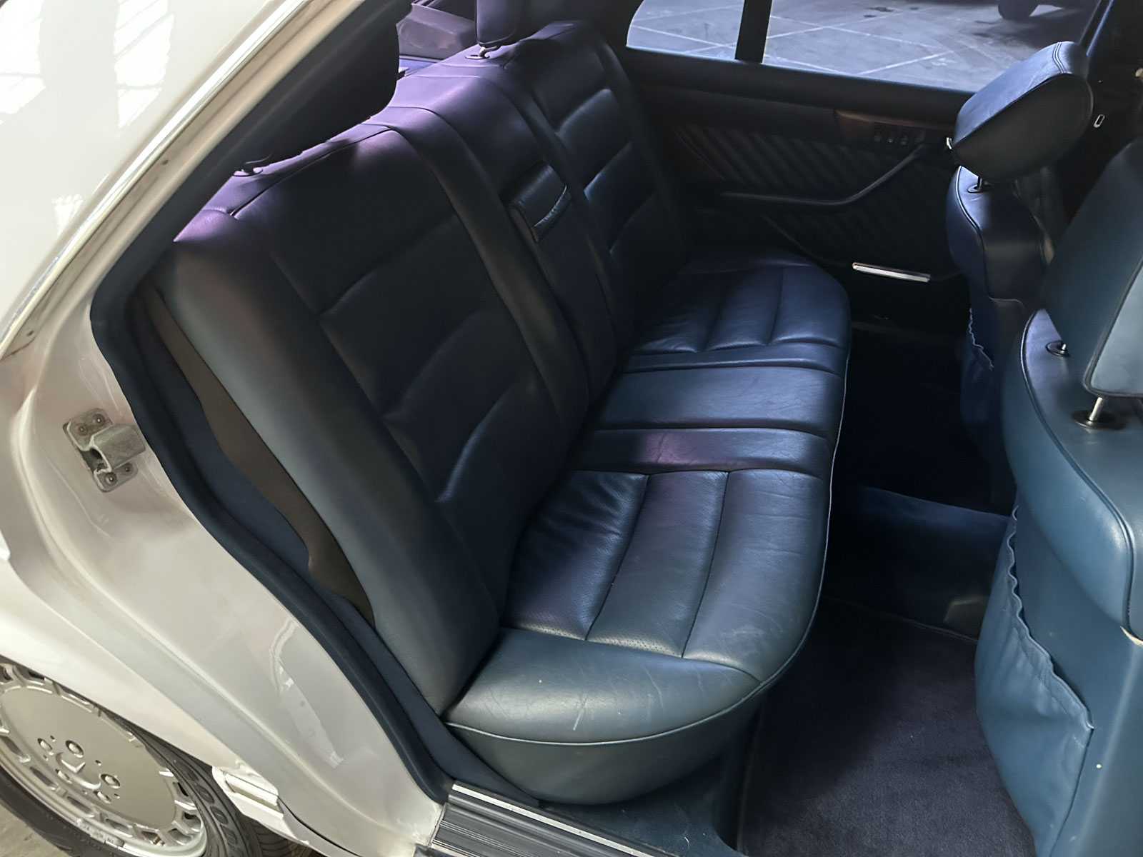 Mercedes-Benz 560 SEL Sedan 4-Deurs 5.6 V8 SOHC 16v 1990 