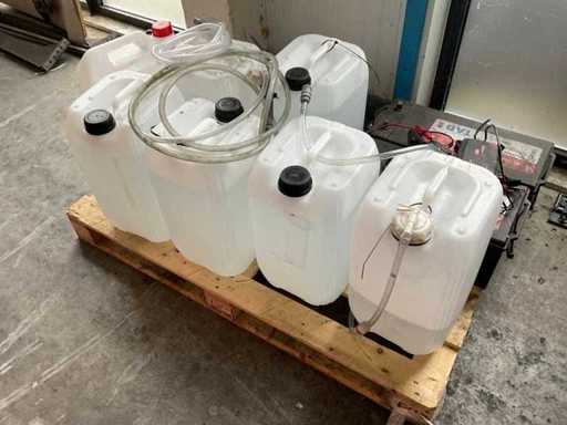 Apă demineralizată