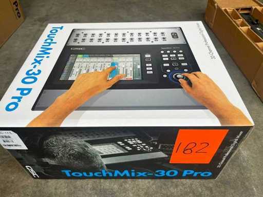 QSC - TouchMix 30 Pro - Digital Mixing Console