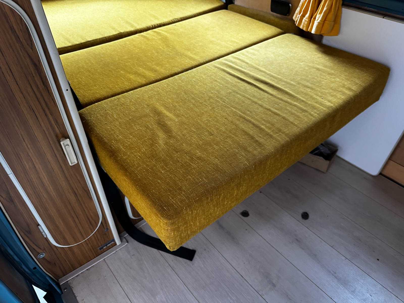 Volkswagen 23-517 Camper 1973, 07-YB-44