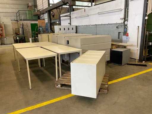 Divers kantoorinventaris