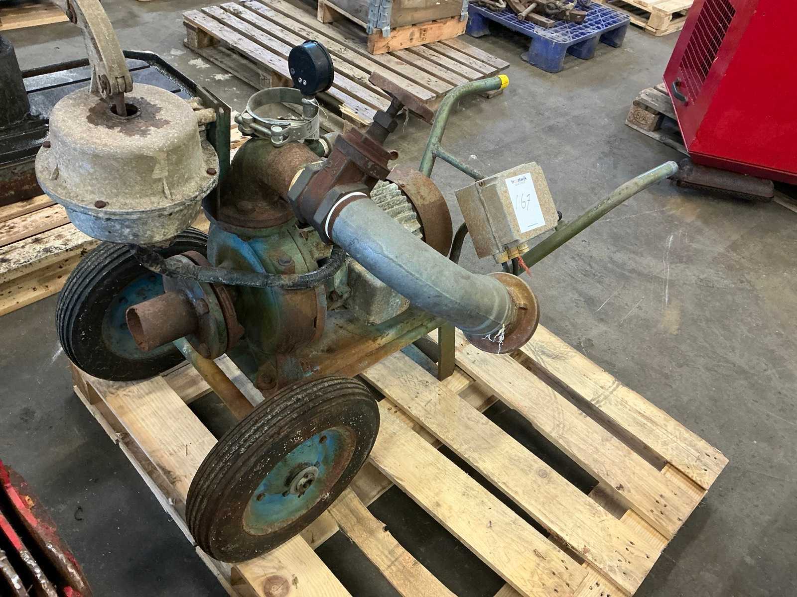 Mobile irrigation pump