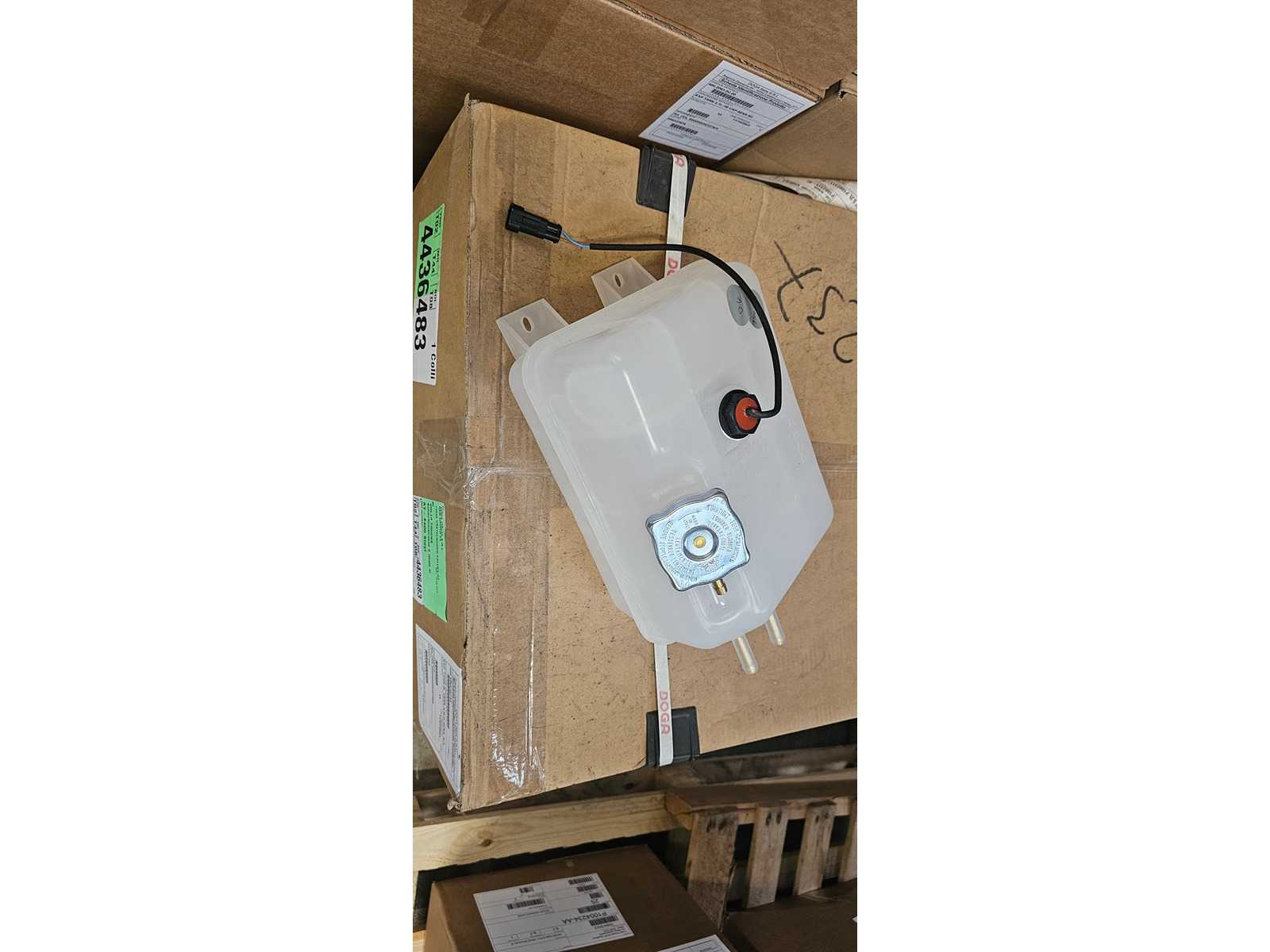 170x DOGA Expansion Tank Cooling 2.1L – Type 400.2063.0U.00