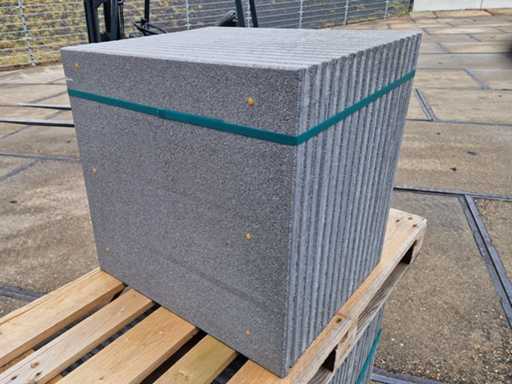 Piastrelle in cemento (circa 18 m²)