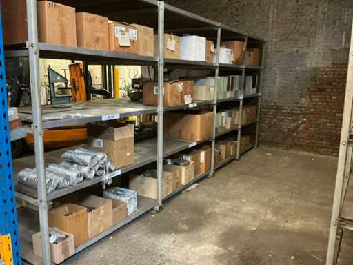 Partij diverse halffabricaten en accessoires