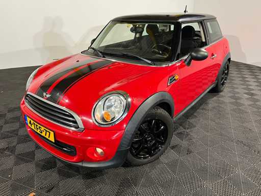 Mini Cooper 1.6 Linie cu un bns, 4-TFS-77