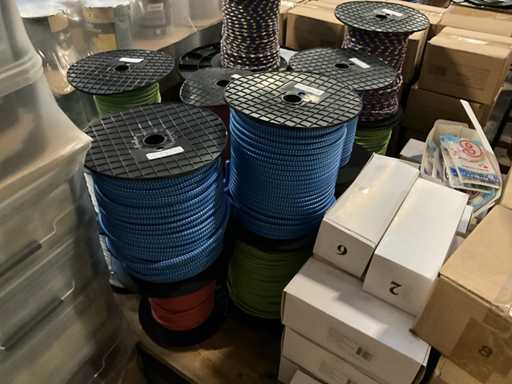 Frânghii de petrecere