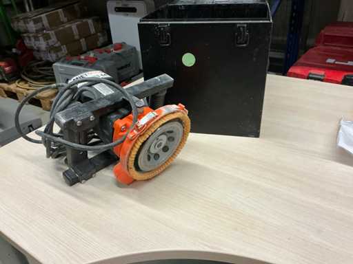 Norton CG 125 Elektrische Handslijpmachine