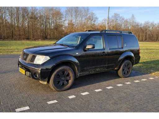 Nissan - Pathfinder - 2.5 SE Comfort - Véhicule commercial