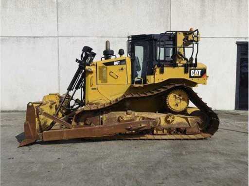 Excavators, wheel loaders and earthmoving equipment