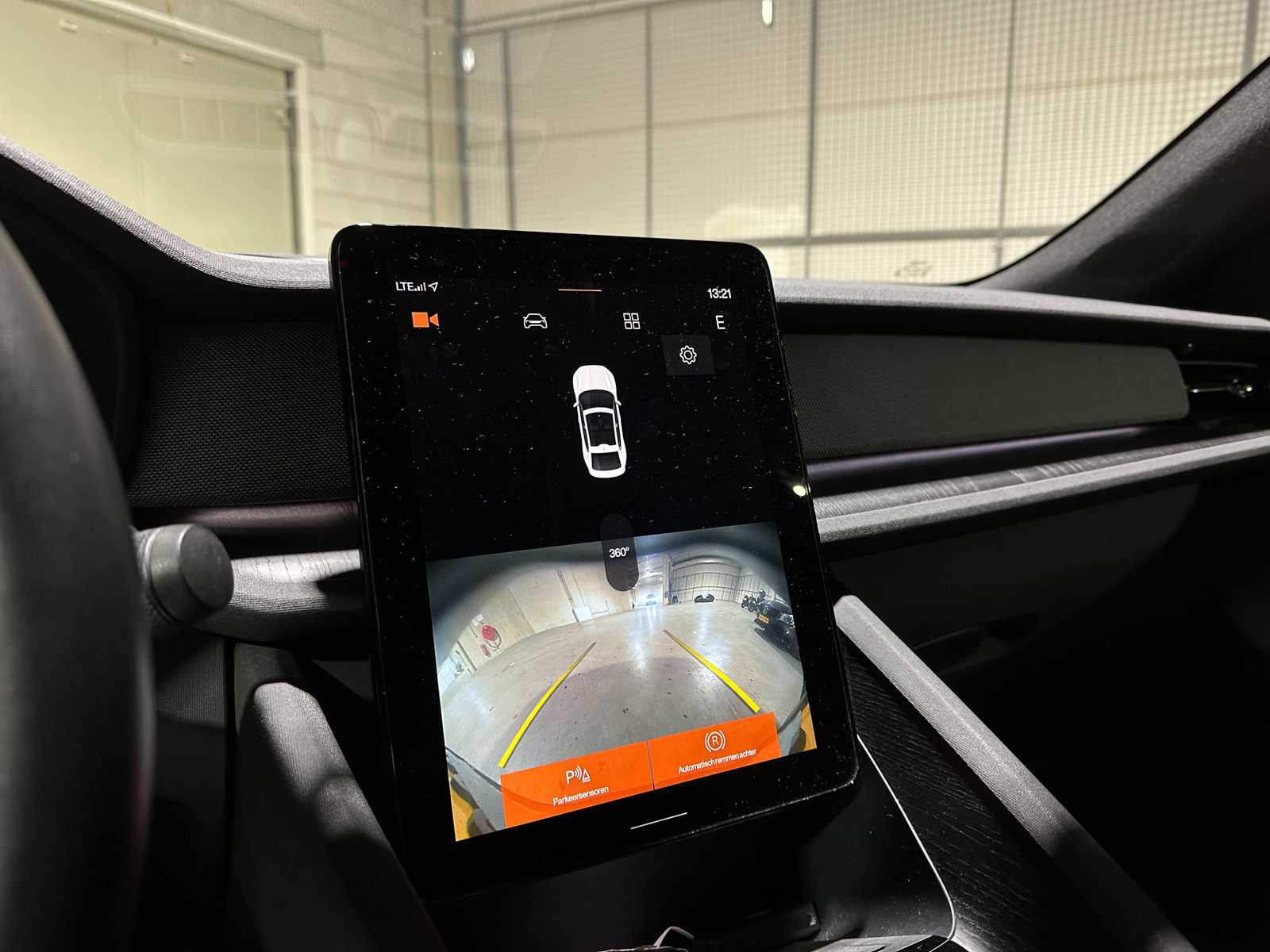 Polestar 2 Long Range Dual Motor Launch Edition 78kWh 408pk 2020 (Origineel-NL + 1e Eigenaar) 78kWh, J-098-VK