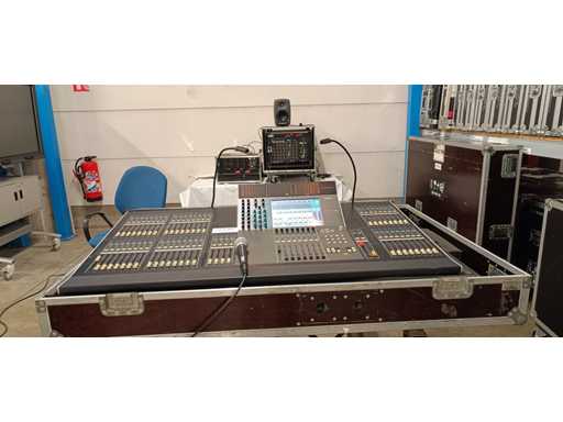 Yamaha MC7CL-48 with LX4/AP Optocore System - Mixing Console