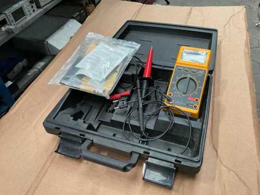 Fluke 27 Multimeter