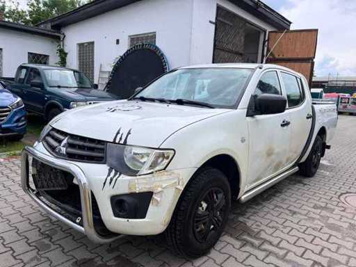 2011 Mitsubishi L200 KA0T Car