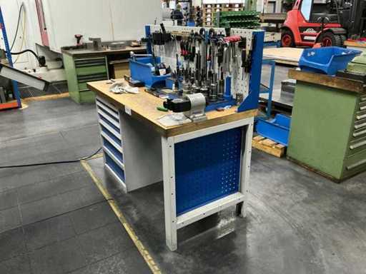 GARANT-werkbank met inhoud