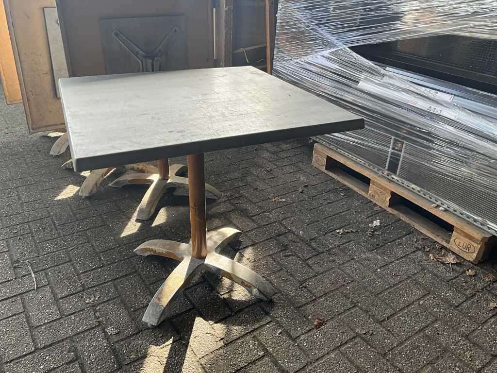 Folding patio table (9x)